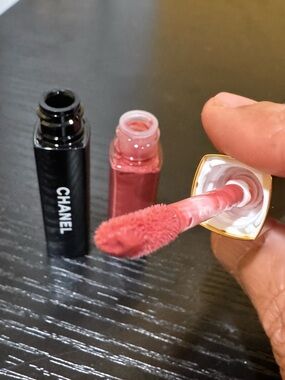 CHANEL Rouge Duo Ultra Tenue Longwear Lip Colour + Gloss. Brand new no hox.